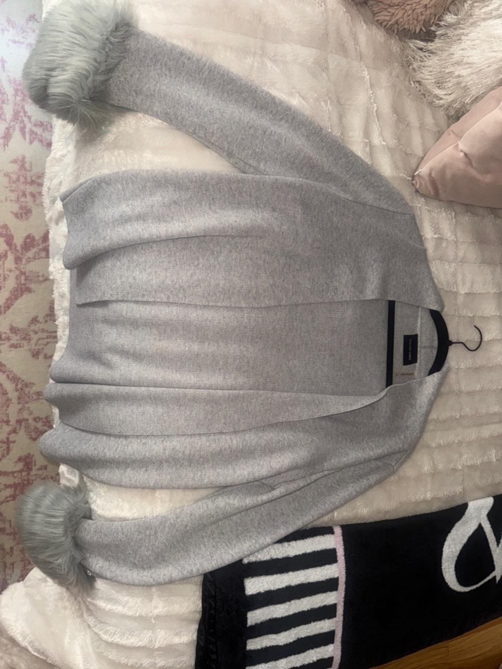 Dolce Cabo Light Gray Open-Front Cardigan with Faux Fur Cuffs